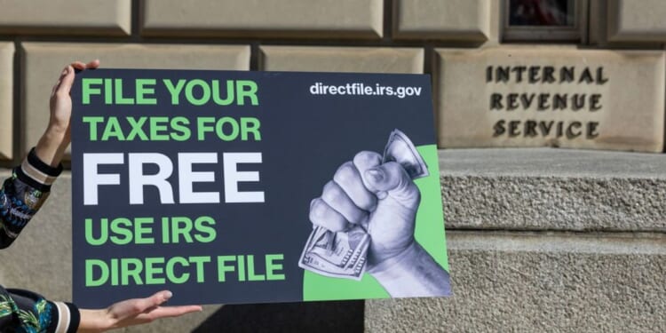 IRS flops on tech, bloats staff, fumbles mission — again