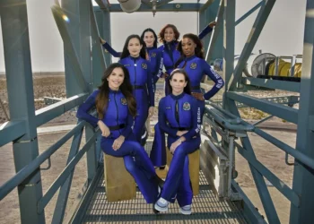 Katy Perry, Lauren Sanchez join Blue Origin launch with all-female crew