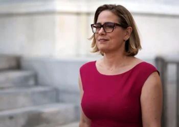 Kyrsten Sinema donates $3 million from defunct campaign to ASU AI center