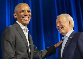 Obama gives Biden message of support after news of cancer diagnosis