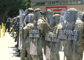 national guard troops in LA with shields