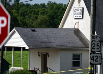 Gunman reportedly enters church, makes horrific declaration before killing woman and her daughter, wounding pastor