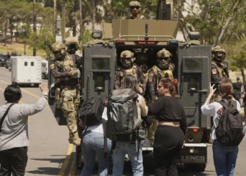 Appeals panel wary of DOJ's bid to lift immigration raid restrictions