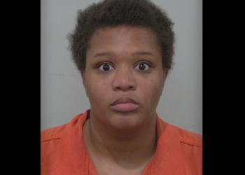 Florida teen mom allegedly endangers her crying 2-year-old so she can watch 'Smurfs' movie in peace