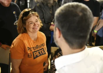 Iowa Dems aim to reinstate caucus as 2028 contenders line up visits