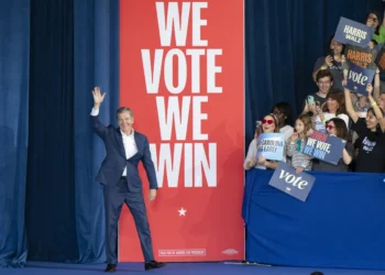 Roy Cooper shatters fundraising record with $3.4 million Senate launch