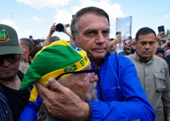 Bolsonaro confined to house arrest after allegedly violating social media ban