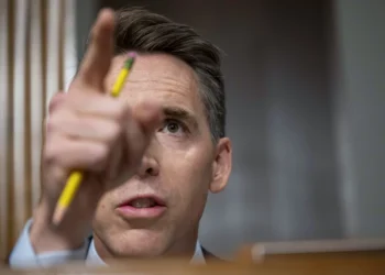Hawley calls for investigation after Meta document OKs ‘sensual’ AI conversations with children