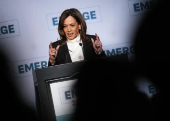 Comeback Kamala? Harris holds on to her presidential dreams