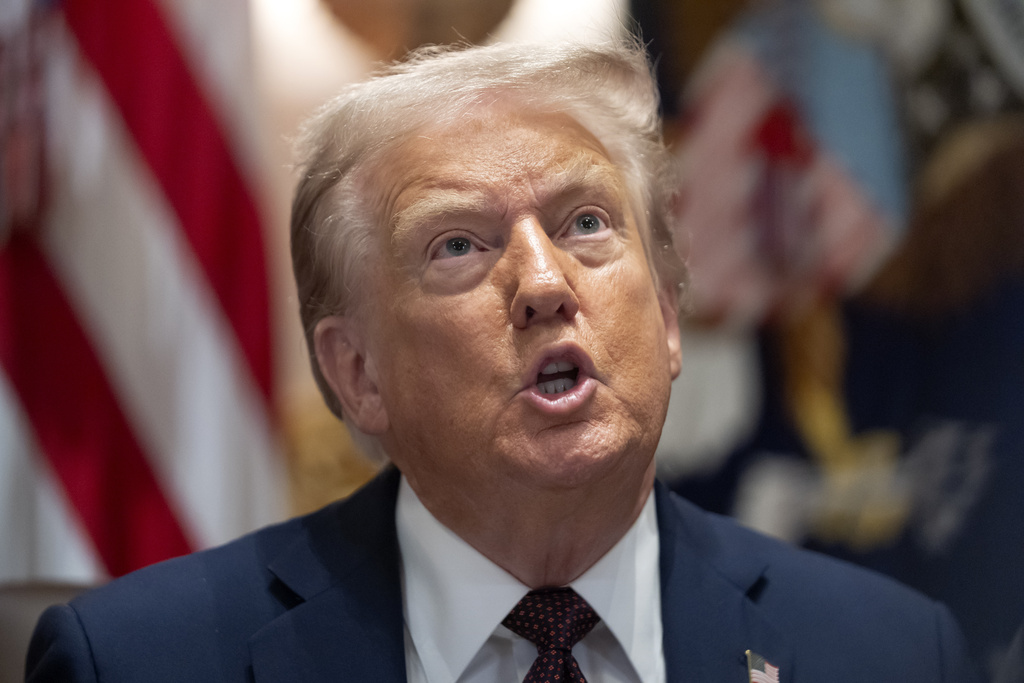 Trump pitches 'comprehensive' crime bill while Congress readies DC measures