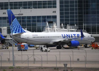 United Airlines grounds flights nationwide due to ‘technology issue’