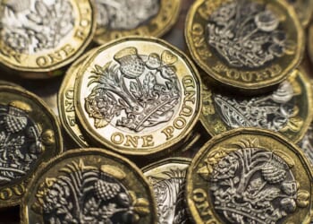 Welfare pays more than a job for 1m on combined benefits, think tank warns