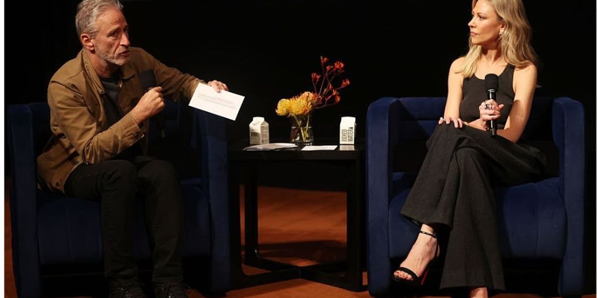 Manspreading Stewart bumps lady co-host from 'Daily Show' chair