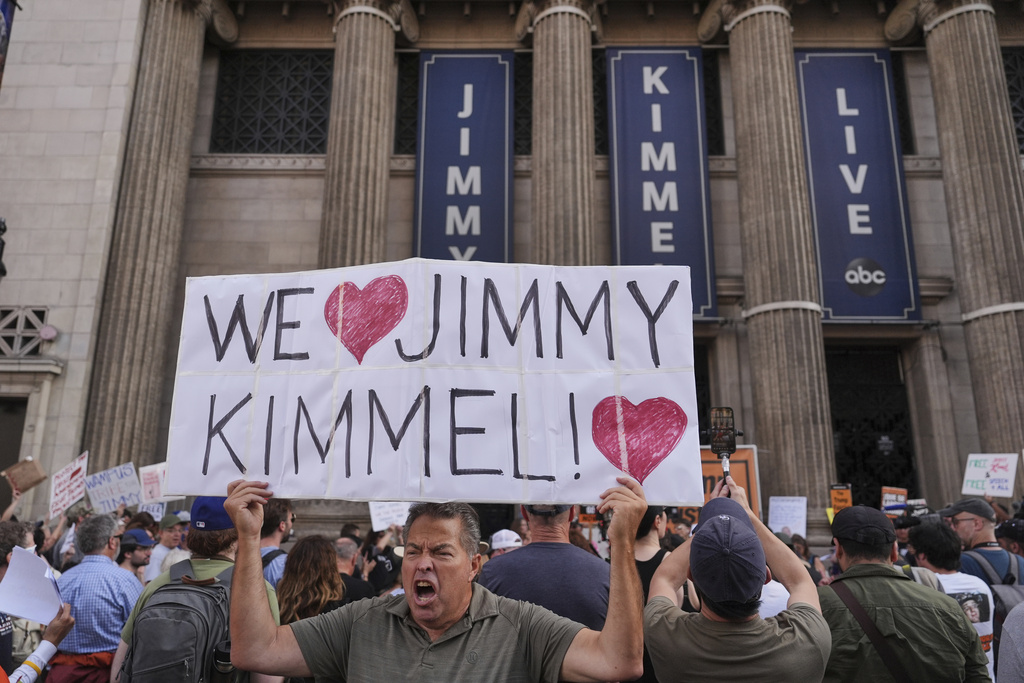 Sinclair says it won't show Jimmy Kimmel after ABC announces host's return