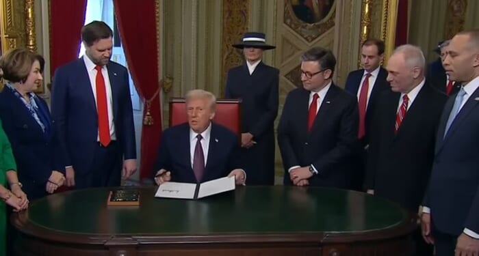 Trade Deficit Plummets 42.9% in Second Quarter Under Trump’s Reciprocal Tariffs