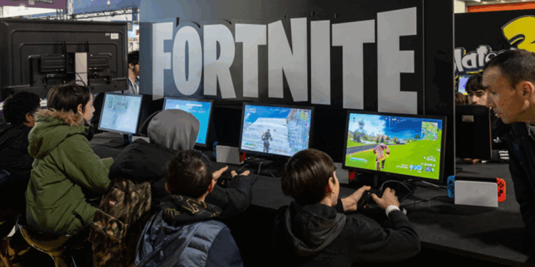 Gen Z gets the freedom to voice chat with strangers — and they can't handle it