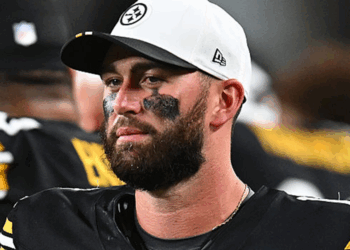 'Ireland is ran by traitors': Steelers quarterback, disabled senior mugged in Dublin during NFL visit