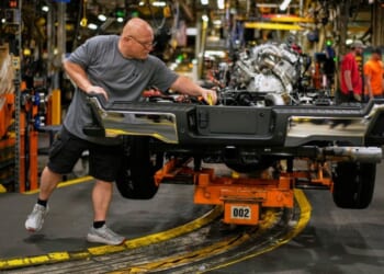 Economy enters 'low-fire, low-hire' stage