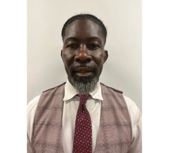 Headshot of Dr. Ian Roberts, superintendent of the Des Moines Public School District.