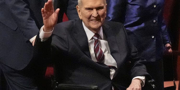 Leader of the LDS Church dies at 101