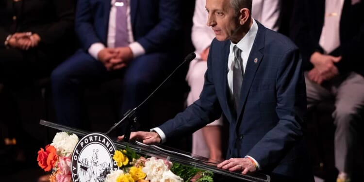 Oregon mayors speak against Trump's National Guard deployment