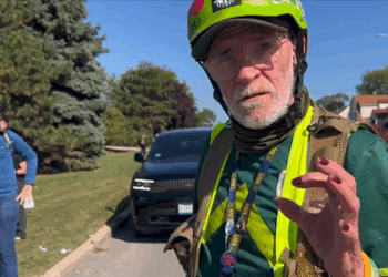 'Shoot ICE!' Leftist agitator forced to answer for apparently violent comments at Illinois protest