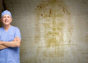 The Shroud of Turin: One hidden detail that will baffle skeptics — and inspire Christians