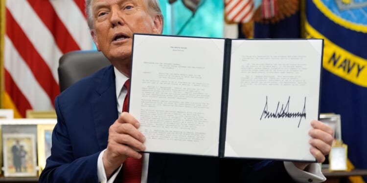 Trump promises to ban Israel from annexing the West Bank