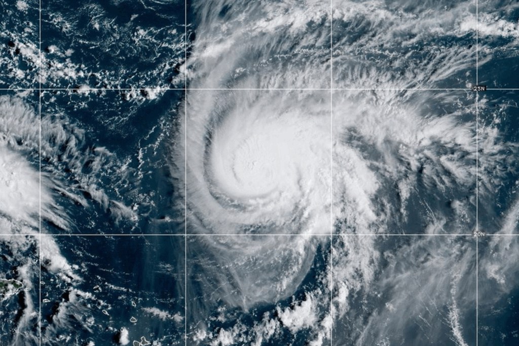 US braces for storm expected to hit the East Coast as Hurricane Imelda in coming days