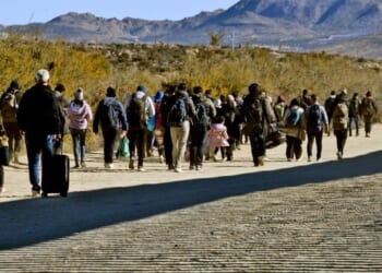 US immigrant population posts first decline in decades