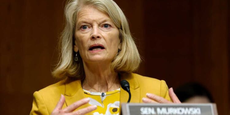 'Ultimate hypocrisy': Murkowski, now whining about Comey indictment, sang a different tune when Dems went after Trump