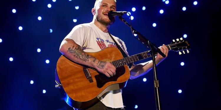 DHS trolls Zach Bryan after apparently anti-ICE song clip goes viral