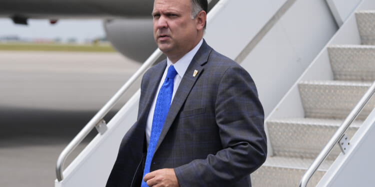 Trump appoints Dan Scavino to lead White House personnel office