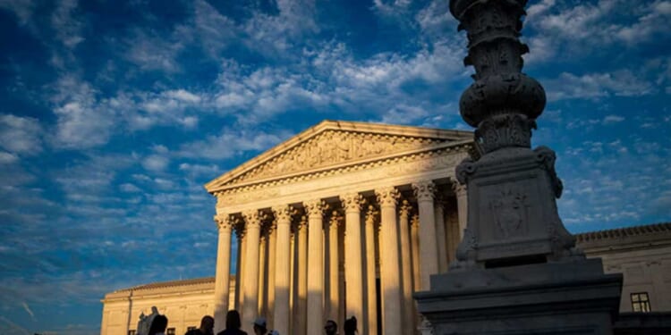 Supreme Court Considers Colorado Therapist’s Free Speech Infringement Claim