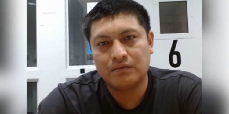 Exclusive: ICE arrests alleged MS-13 gang leader on El Salvador's ‘most wanted’ list