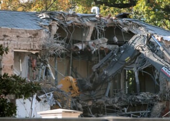 White House East Wing facade demolished for ballroom