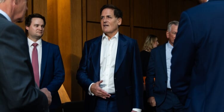 Mark Cuban hearing erupts over Obamacare subsidies