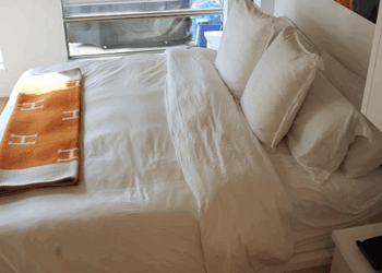 Customers rage after 'smart beds' overheat during AWS outage