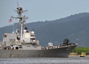US warship docks in Trinidad and Tobago as Trump turns up heat on Venezuela