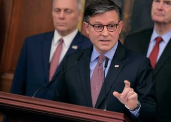 CNN analyst: Public opinion has shifted amid shutdown — but not for the party you'd expect