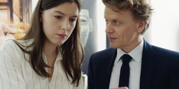 <i>Auction</i> Bids Against Polarization