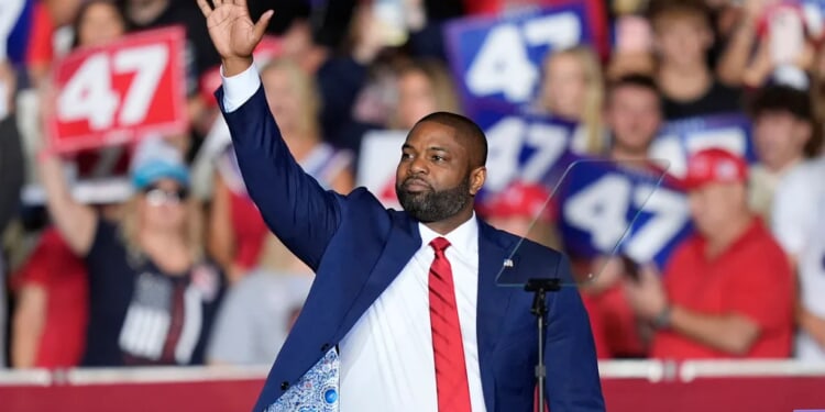 America First Republicans dominating primary polls