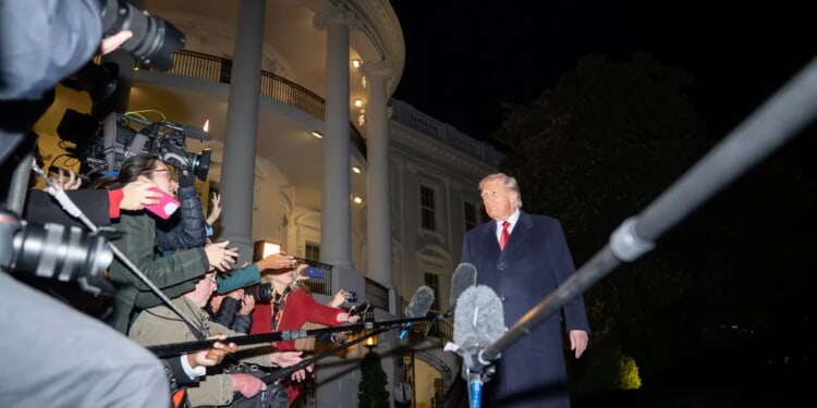 Ballroom, drug boat bombings split country: White House Report Card