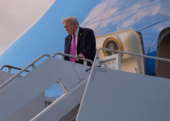 FBI investigating hunting stand with line of sight to Air Force One