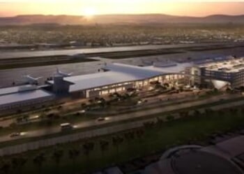 Government shutdown leaves LA area airport without air traffic controllers for hours