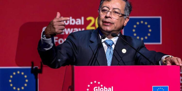 'Illegal drug dealer': Trump accuses Colombian president of doing worse than nothing about drug cartels