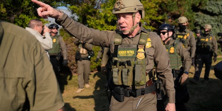 Judge orders daily court appearances from top Border Patrol official