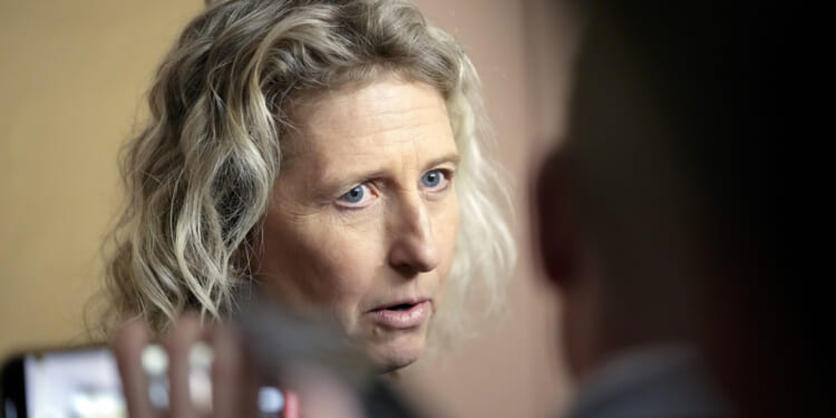 Military veterans in Congress sound alarm on troop shutdown hardship