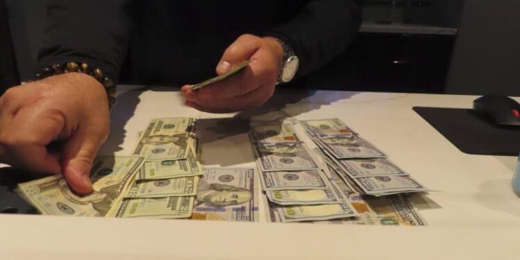 November Social Security direct payment worth $967 goes out in 17 days