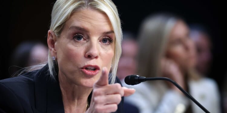 Pam Bondi presses Democrat over hypocritical demand: 'You sure didn't have order that day, did you, Senator?'